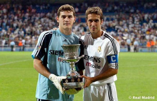 Đội hình vĩ đại của Raul: Không Casillas, có Messi - 1