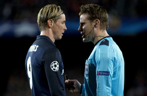 Barca được "chống lưng": Huyền thoại đòi đuổi Suarez - 3