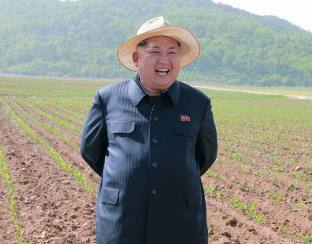 Chùm ảnh Kim Jong-un cười hết cỡ trước ống kính - 8