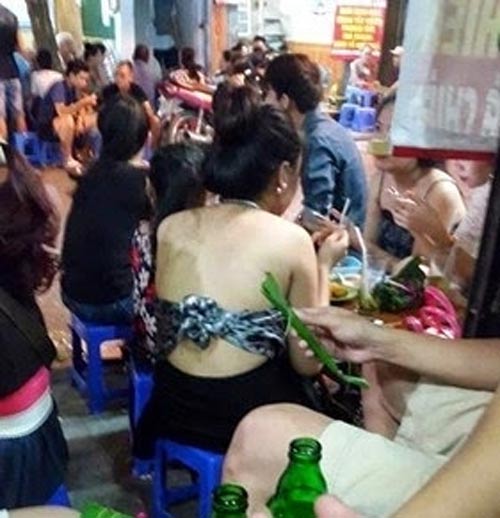 5 kiểu mặc &#34;đốt mắt&#34; người xung quanh của thiếu nữ Việt - 9