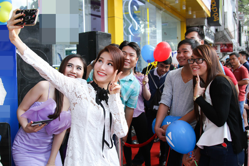 Lịch trình 24 tiếng bận rộn mỗi ngày của Diễm My 9X - 4