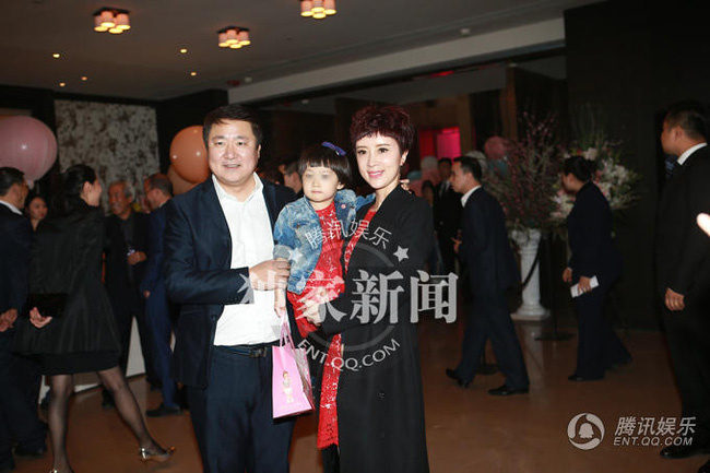 Đại tiệc xa hoa mừng 100 ngày con gái Chương Tử Di - 13