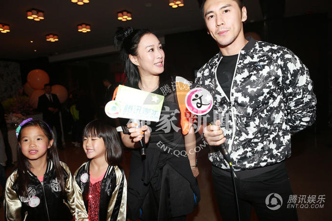 Đại tiệc xa hoa mừng 100 ngày con gái Chương Tử Di - 15