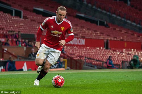 Tái xuất, Rooney chơi xông xáo ở đội U21 MU - 4