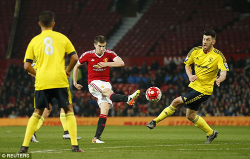 Tái xuất, Rooney chơi xông xáo ở đội U21 MU - 9