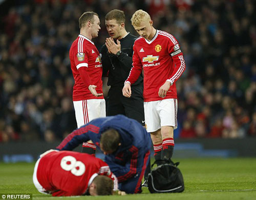 Tái xuất, Rooney chơi xông xáo ở đội U21 MU - 6