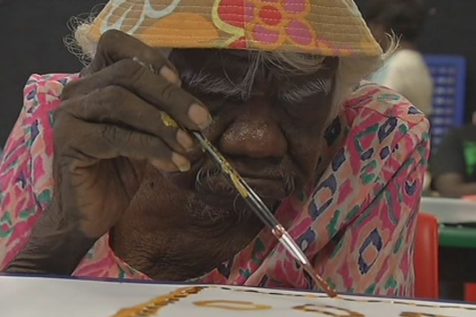 Úc: Bà cụ 105 tuổi vẽ tranh nổi tiếng thế giới - 1