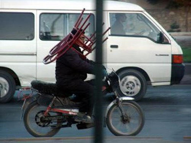 Mũ bảo hiểm "độc" nhất quả đất.