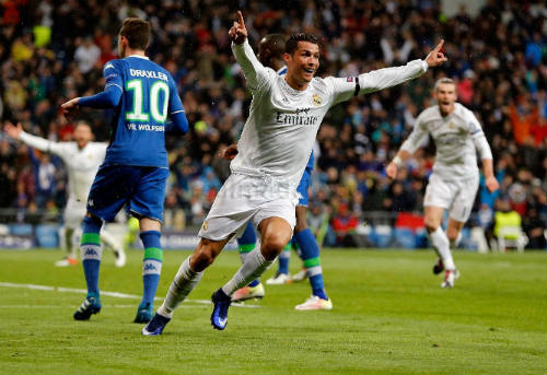 Ronaldo: Từ siêu sao điệu đà đến thủ lĩnh vĩ đại - 1