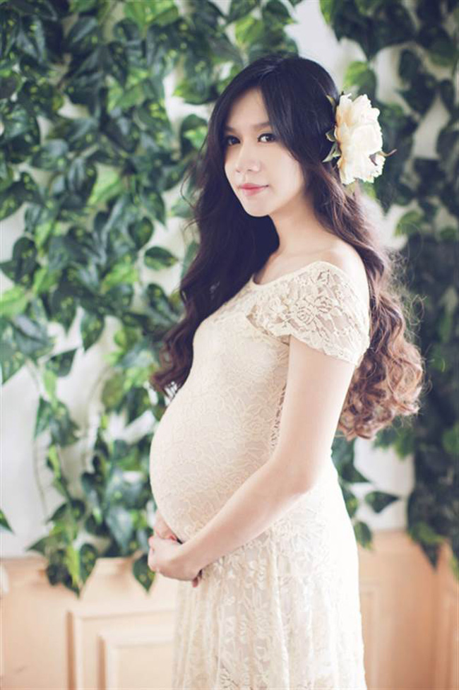 Minh Hà sở hữu vẻ ngoài thu hút, dù là khi mang bầu.