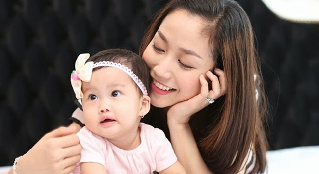 Ốc Thanh Vân được mệnh danh "bà mẹ bỉm sữa" của showbiz Việt.