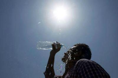 Ấn Độ: 130 người chết vì nắng nóng khủng khiếp - 1