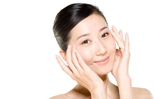 Chăm sóc da mùa hè với bộ đôi chống nắng trị nám Medi White - 4