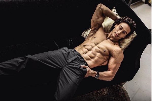 10 nam thần Bollywood cơ bắp khiến fan nữ không rời mắt - 5