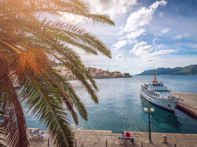 Đảo Korcula ở Croatia là một thiên đường hoang sơ với bãi biển yên tĩnh và nổi tiếng với loại rượu trắng đặc biệt.