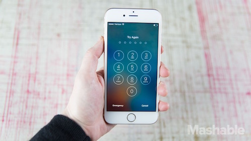 Apple họp &#34;khẩn&#34; vì bảo mật của iPhone bị đe dọa - 1