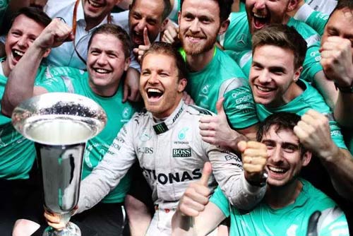 F1, Mercedes: Hamilton gặp hạn, cờ đến tay Rosberg - 1