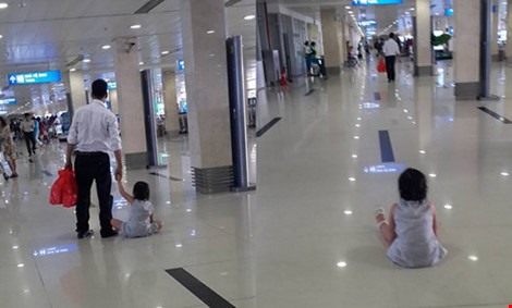 Xác minh tin bé gái bị bạo hành ở sân bay Tân Sơn Nhất - 1