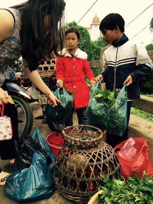 Dân Hà thành "săn" hàng quê, chuộng chợ cóc - 2