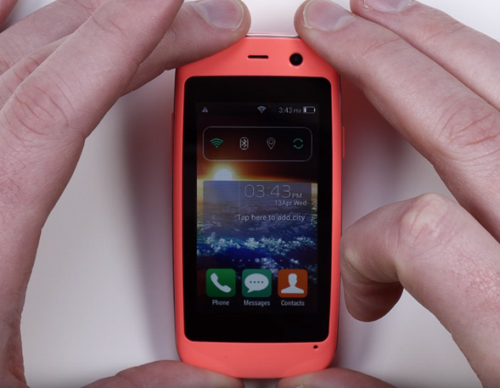 Ra mắt chiếc smartphone Android nhỏ nhất thế giới - 2