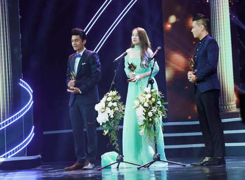 Việt Anh "Chạy án" đưa vợ mới đi nhận giải Cánh diều vàng - 1