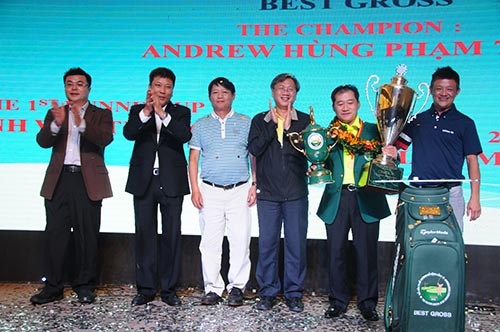 Golf 24/7: Xác nhận kỷ lục đánh 1 hố nhanh nhất - 4