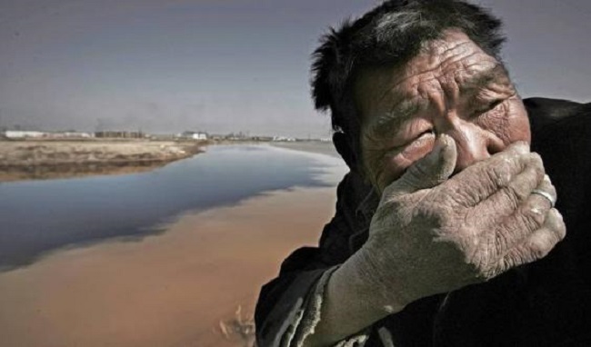 Một người đàn ông không thể ngửi mùi của sông Hoàng Hà, Trung Quốc
