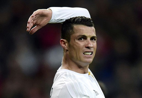 Tin HOT tối 22/4: Chấn thương, Ronaldo lỡ kỉ lục - 1