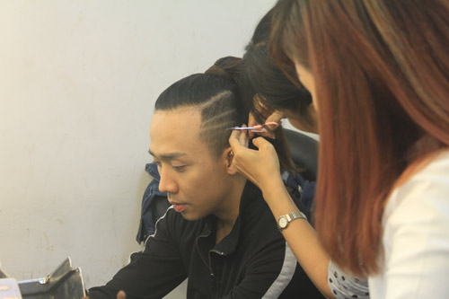 Tạo hình siêu độc của Trấn Thành trong phim mới - 7