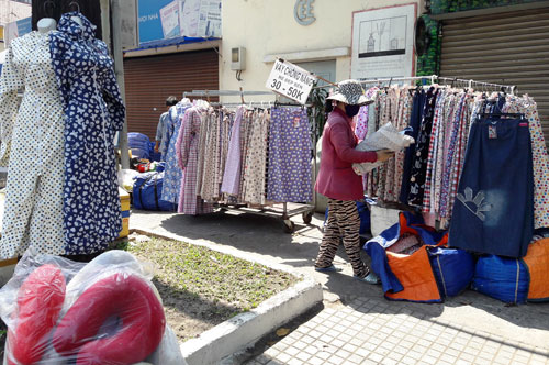 Mù mờ trang phục chống nắng - 1