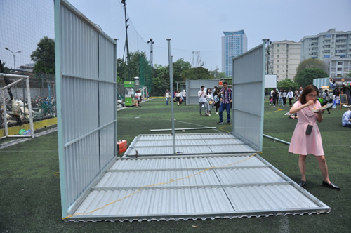 Lần đầu tiên tổ chức, hội chợ container đã bị đóng cửa - 5