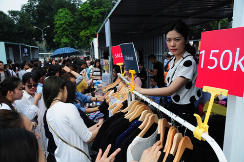 Lần đầu tiên tổ chức, hội chợ container đã bị đóng cửa - 7