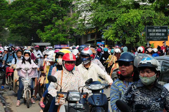 Ảnh: Tan hoang hội chợ container lần đầu tổ chức ở HN - 10
