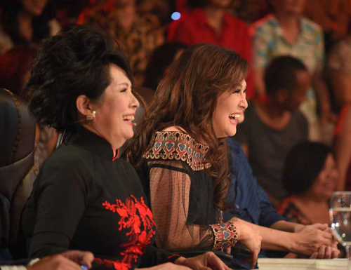 Ca sĩ hải ngoại Lưu Bích trẻ trung, quyến rũ ở tuổi U50 - 7