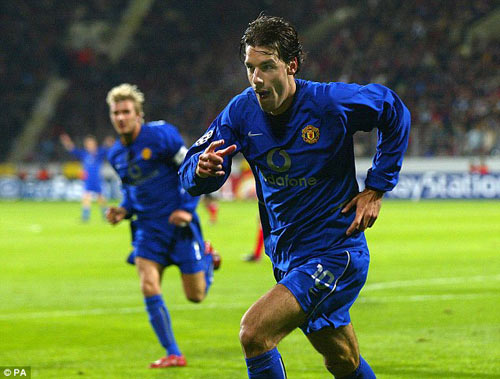 Đội hình hay nhất NHA: MU chấp Chelsea, Arsenal, Man City - 4