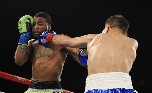 “Cậu bé vàng” boxing: 35 trận, 32 knock-out - 1