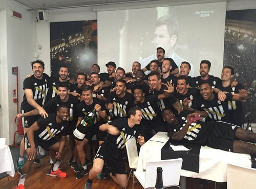Vô địch 5 lần liên tiếp, Juventus quậy tung trời - 7