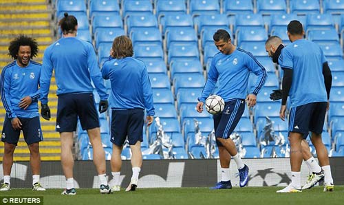 Ronaldo: Hạ Man City và chinh phục các kỷ lục - 3