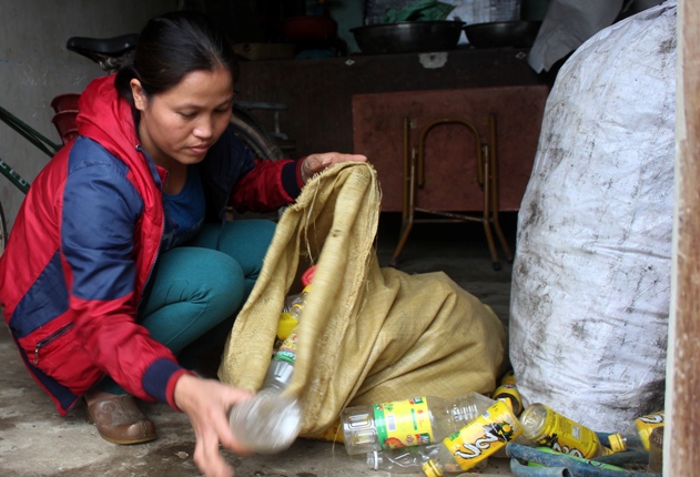 Người đàn bà không chồng với "sứ mệnh"... nuôi gái đẻ - 2