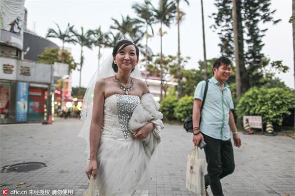 14 triệu phụ nữ Trung Quốc lấy phải chồng gay - 2