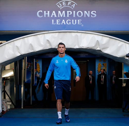 Ronaldo: Hạ Man City và chinh phục các kỷ lục - 1