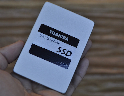 Toshiba giới thiệu ổ cứng SSD sử dụng chip &#34;cây nhà lá vườn&#34; - 1