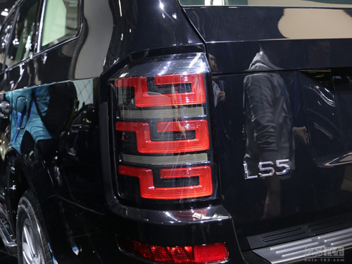 Hồng Kỳ LS5: SUV "rẻ tiền" nhái xe sang Range Rover - 10