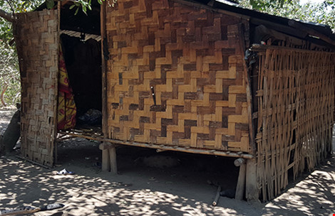 Bảy đứa trẻ "người rừng" vướng lời thề của mẹ - 2