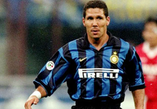 Tin HOT tối 27/4: MU bán Depay, đón sao Southampton - 2