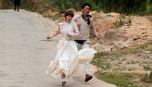 Nguyễn Phi Hùng bầm dập trong phim của Hoài Linh - 1