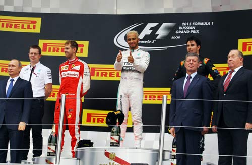 F1, Russian GP: Hamilton, Vettel tổng tấn công Rosberg - 3