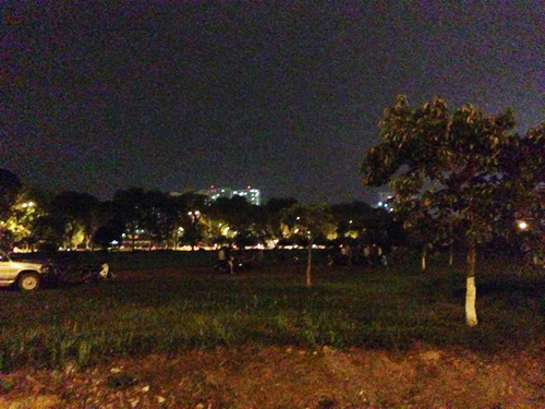 Hà Nội: Người đàn ông tự thiêu gần công viên Hòa Bình - 1