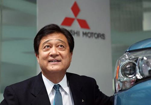 Chủ tịch Mitsubishi Motors từ chức vì gian lận - 1
