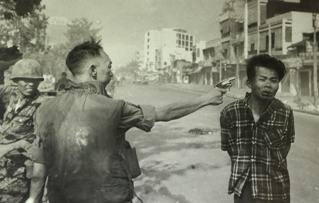 Cận cảnh 400 hiện vật lưu giữ ký ức chiến tranh ở HN - 10